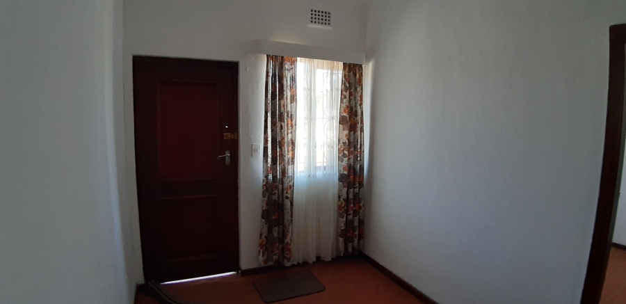 To Let 1 Bedroom Property for Rent in Rylands Western Cape